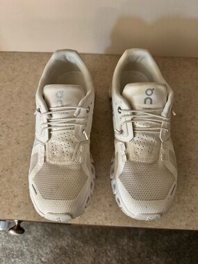 On Cloud Neutral White Women's Running Shoes